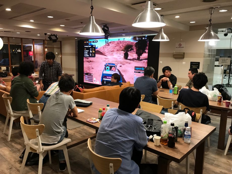 選手控室風景、大型LEDでLIVE中継。